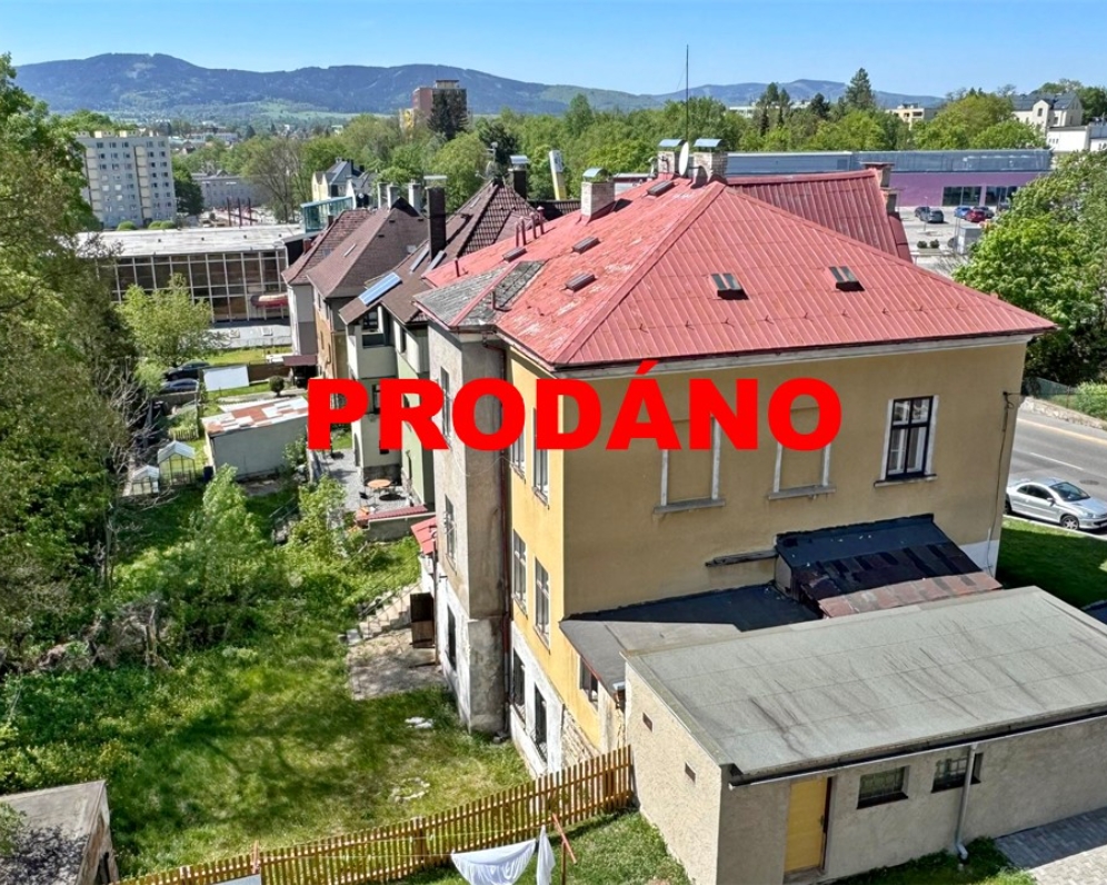 PRODÁNO-Prvorepubliková vila v centru Liberce